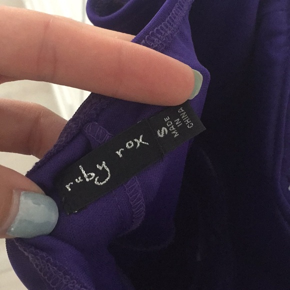 Dress - Picture 4 of 4